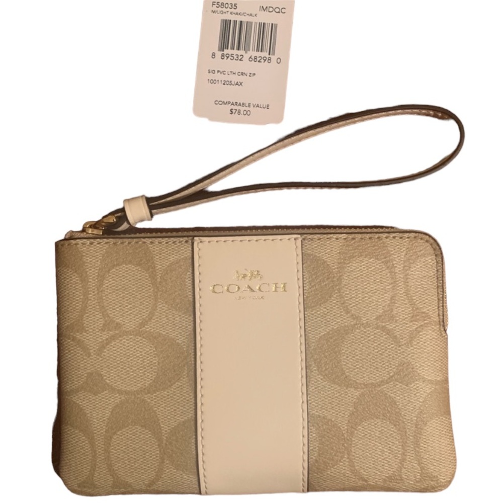 COACH Wristlet ; SIG PVC LTH CRN ZIP